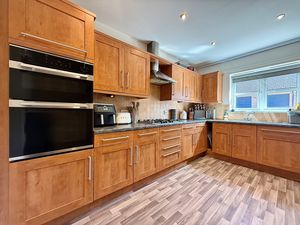 Photo 1- click for photo gallery